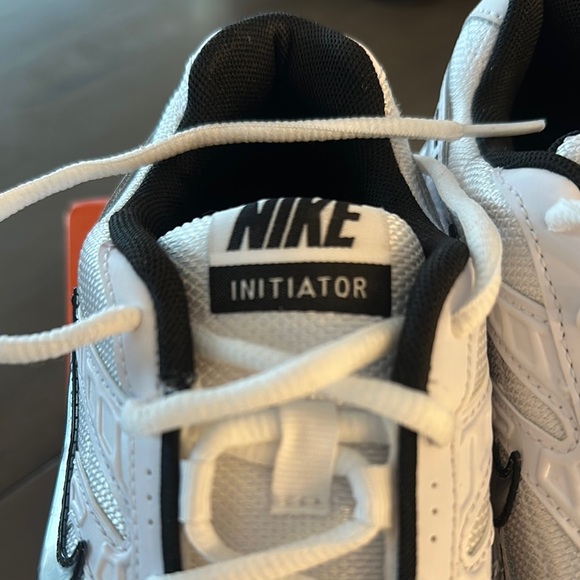 Nike White Sneakers with Black and Silver Details - Picture 3 of 5
